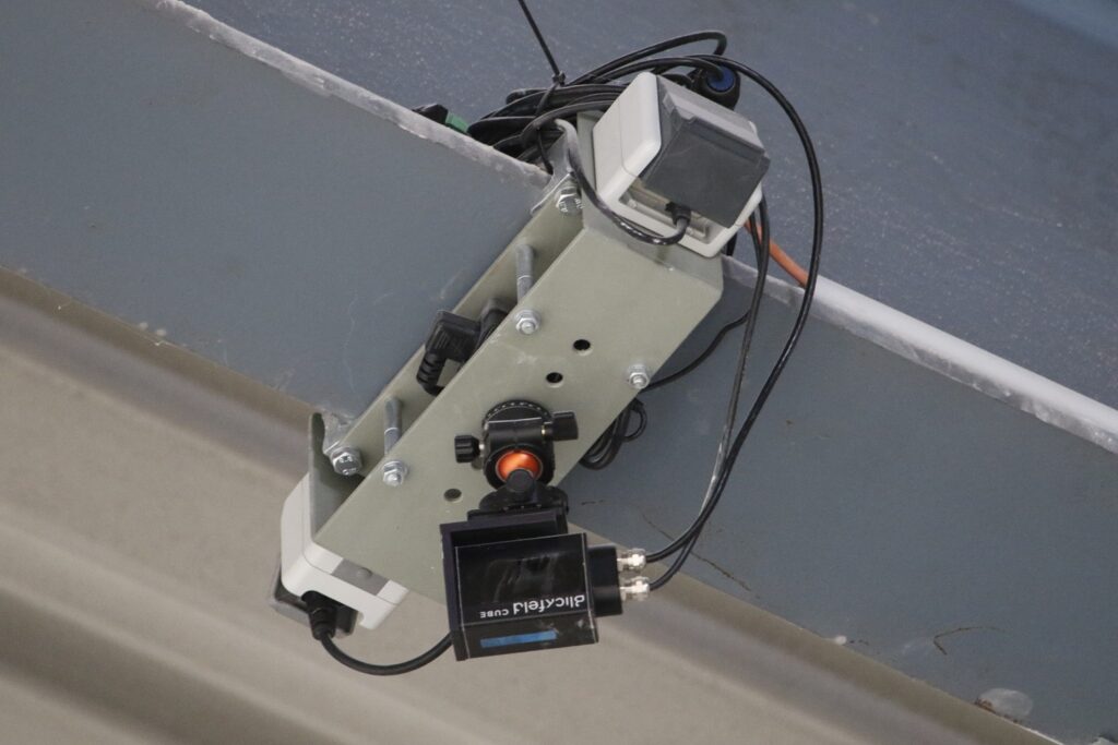 Blickfeld Cube 1 LiDARセンサーは天井に設置され、リアルタイムで在庫を記録しています。